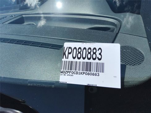 Used 2019 Mercedes-Benz Sprinter 2500 image 10