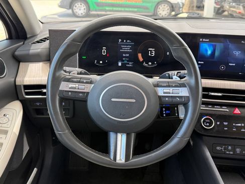 Used 2025 Hyundai Sonata SEL FWD image 28