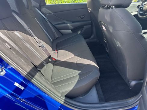 Used 2025 Hyundai Elantra Sport image 15