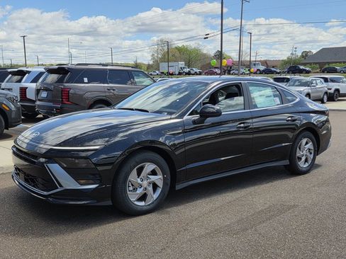 New 2026 Hyundai Sonata SE FWD image 4