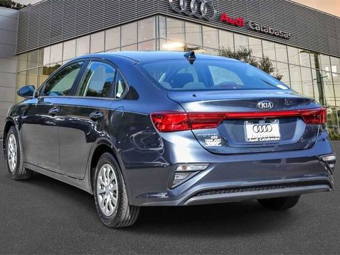 Used 2021 Kia Forte Sedan image 2