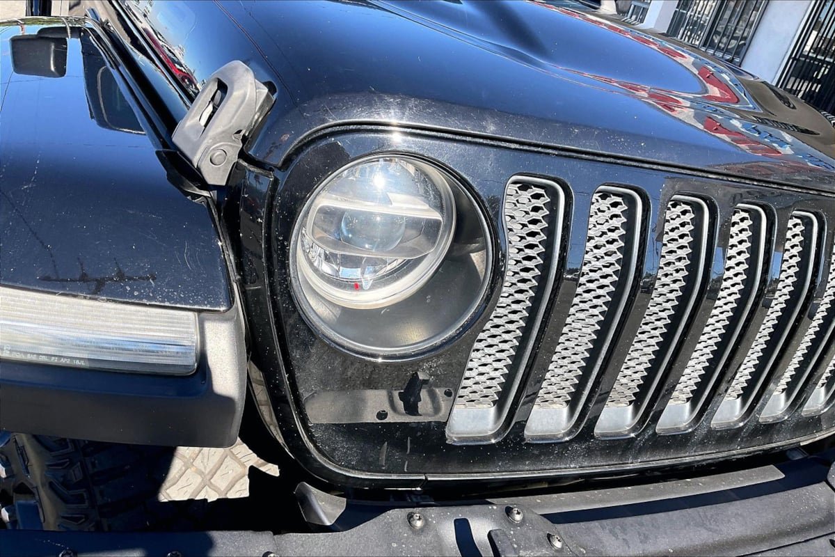 Used 2019 Jeep Wrangler Unlimited Sahara w/ Quick Order Package 24M Moab AWD/4WD image 28