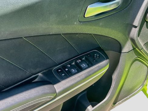 Used 2023 Dodge Charger SXT RWD image 17