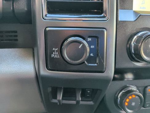 Used 2020 Ford F250 XLT w/ Snow Plow Prep Package image 26