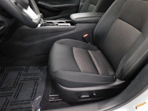 Used 2024 Nissan Altima 2.5 SV image 20