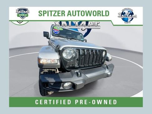 Used 2022 Jeep Gladiator Willys image 1