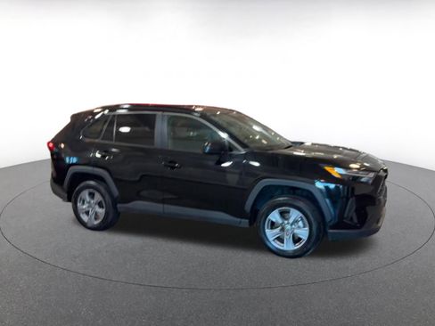 Used 2025 Toyota RAV4 LE image 2