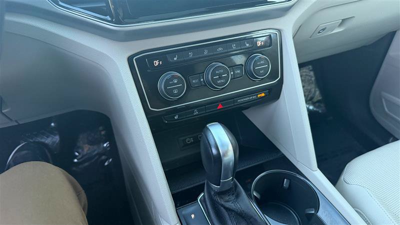 Used 2019 Volkswagen Atlas SEL Premium AWD/4WD image 37