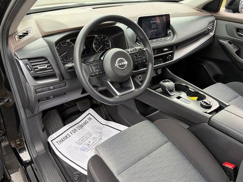 Used 2023 Nissan Rogue SV image 20