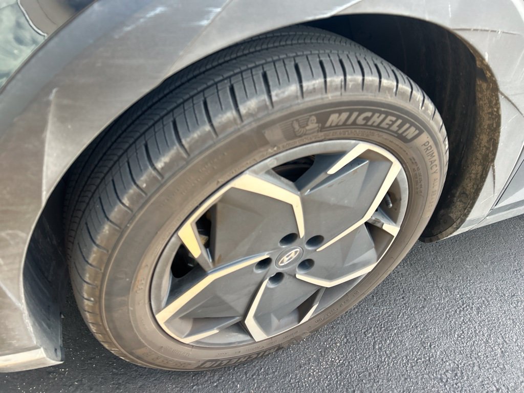 Used 2024 Hyundai Ioniq 5 SEL RWD image 11