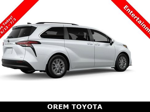 New 2026 Toyota Sienna XLE FWD image 10