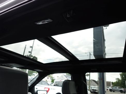 Used 2025 Ford F150 Lariat AWD/4WD image 45