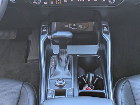 Certified 2025 Kia Sorento S w/ Panoramic Sunroof Package image 21