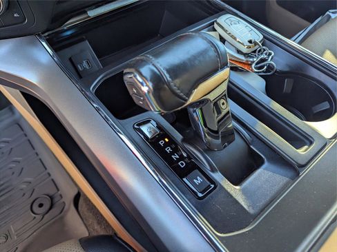 Used 2021 Ford F150 Lariat image 22