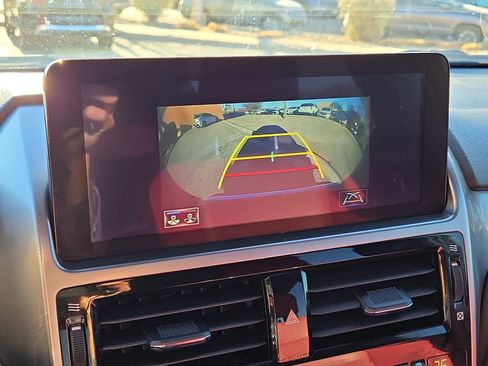 Certified 2023 Lexus GX 460 Premium image 18