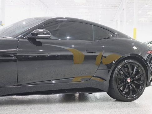 Used 2023 Jaguar F-TYPE R image 4