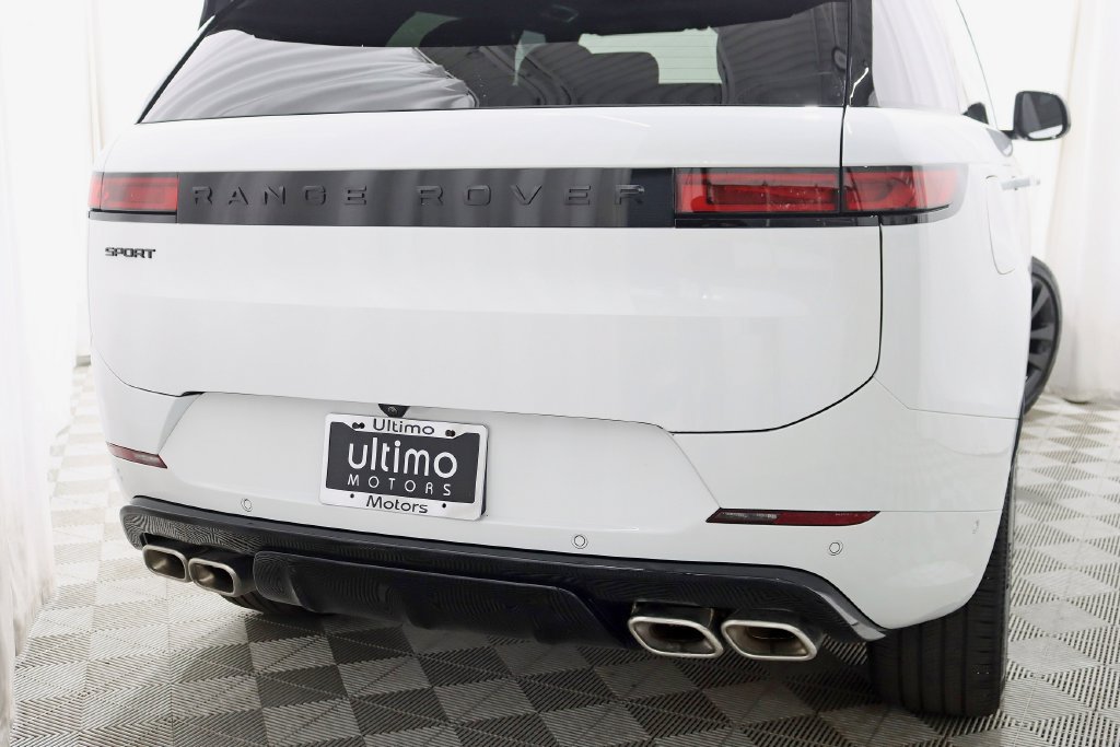 Used 2025 Land Rover Range Rover Sport Dynamic SE AWD/4WD image 13