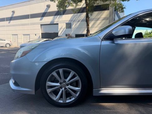 Used 2013 Subaru Legacy 2.5i Premium AWD/4WD image 8