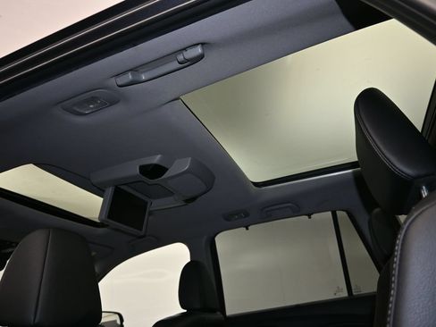 Used 2021 Honda Pilot Elite image 19