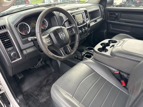 Used 2014 RAM 3500 Tradesman w/ Chrome Appearance Group image 31