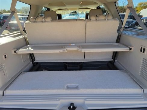 Used 2013 Ford Expedition EL Limited image 9