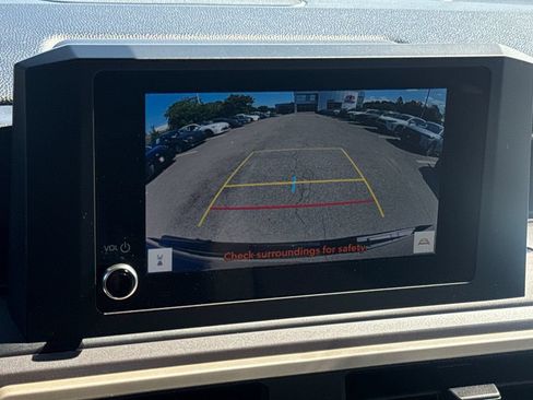 Used 2025 Toyota Tacoma SR5 AWD/4WD image 24