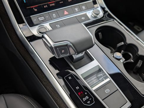 Used 2025 Audi Q7 2.0T Premium w/ Convenience Package image 35