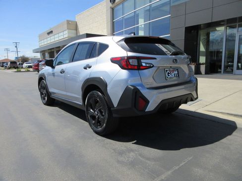 Used 2024 Subaru Crosstrek 2.0i AWD/4WD image 5