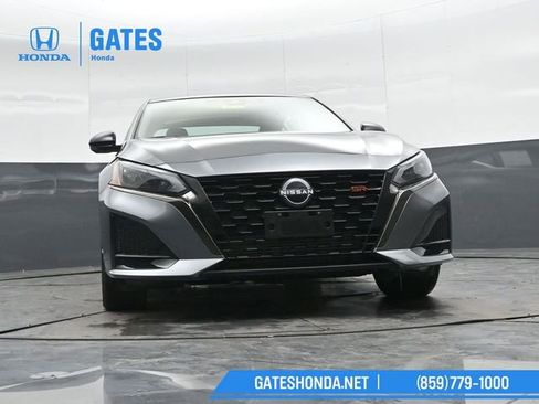 Used 2023 Nissan Altima 2.0 SR image 36