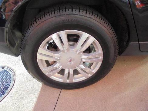 Used 2013 Cadillac SRX Luxury image 17