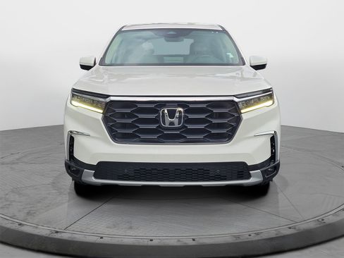 Certified 2025 Honda Pilot EX-L image 2