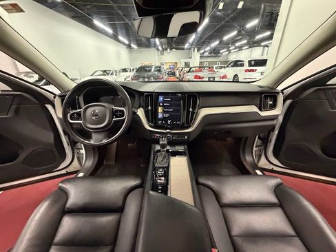 Used 2020 Volvo XC60 T5 Inscription w/ Protection Package Premier AWD/4WD image 28