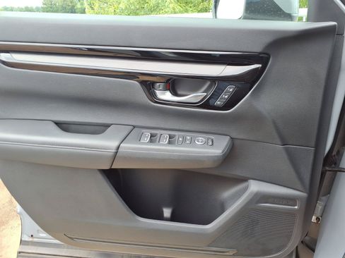 Used 2025 Honda CR-V EX-L image 10