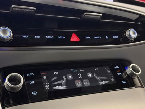 New 2026 Genesis GV70 2.5T Advanced image 20