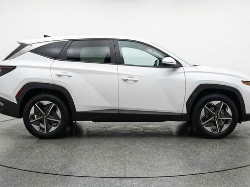 Used 2025 Hyundai Tucson SEL AWD/4WD image 8