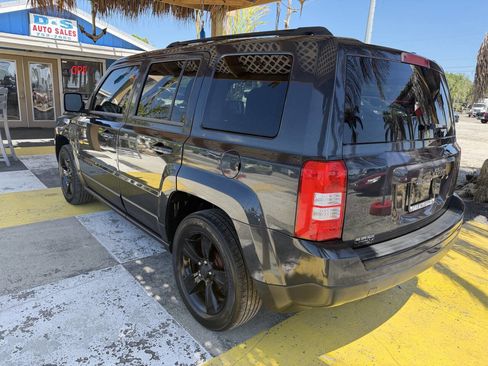 Used 2015 Jeep Patriot Sport w/ Power Value Group FWD image 8