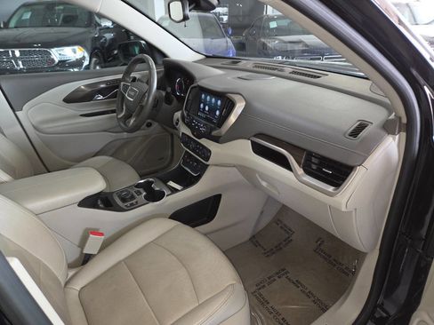 Used 2018 GMC Terrain Denali w/ Advanced Safety Package AWD/4WD image 29