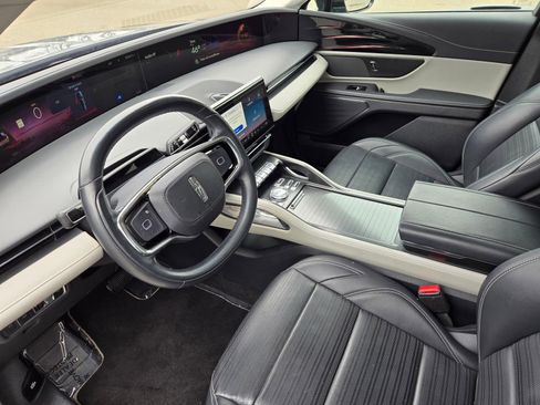 Used 2024 Lincoln Nautilus Reserve image 14