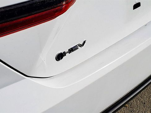 Used 2025 Toyota Camry XSE image 8