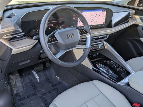 New 2025 Audi Q5 Premium image 8