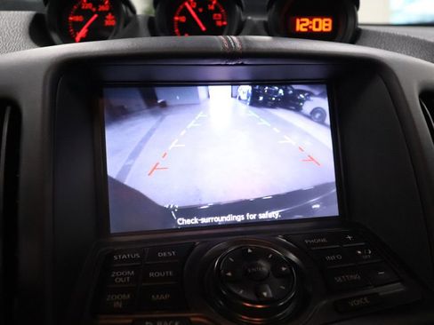 Used 2016 Nissan 370Z NISMO image 24