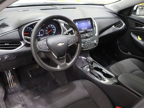 Used 2023 Chevrolet Malibu LT FWD image 19