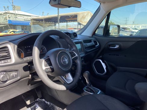 Used 2020 Jeep Renegade Sport w/ Sport Appearance Group FWD image 14