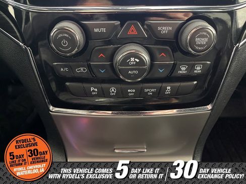 Used 2020 Jeep Grand Cherokee Limited w/ Luxury Group II AWD/4WD image 32