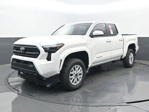 New 2026 Toyota Tacoma SR5 AWD/4WD image 21