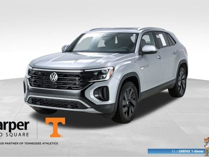 Used 2025 Volkswagen Atlas Cross Sport SE w/ Panoramic Sunroof Package