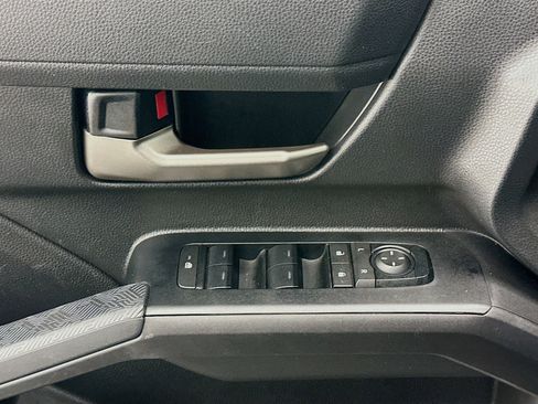 Used 2025 Toyota Tacoma TRD Off-Road image 15