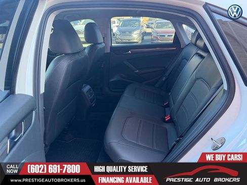 Used 2020 Volkswagen Passat 2.0T R-Line FWD image 12
