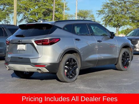 Used 2023 Chevrolet Blazer LT FWD image 3