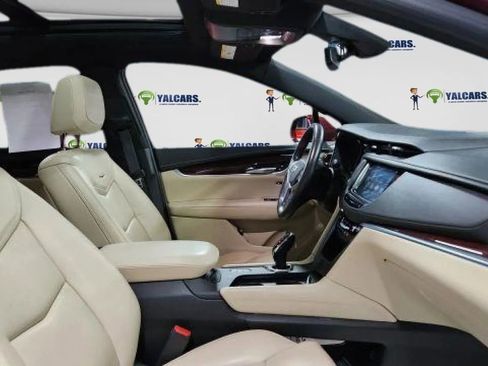 Used 2018 Cadillac XT5 Luxury w/ Driver Awareness Package image 12